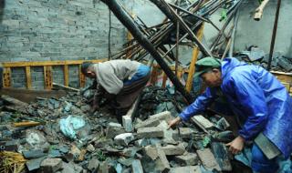 实拍重庆大风暴雨